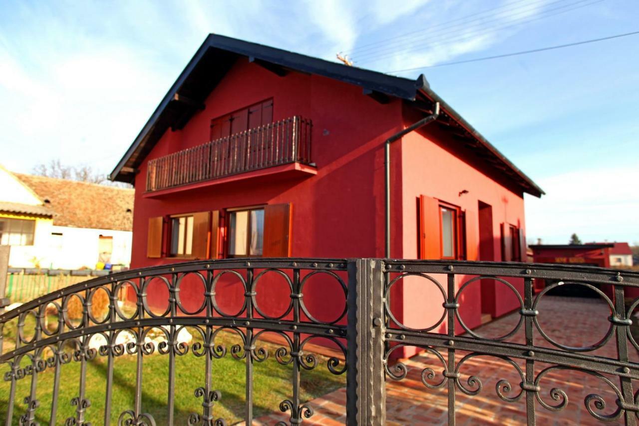 Villa Mons Aureus Popovac Esterno foto