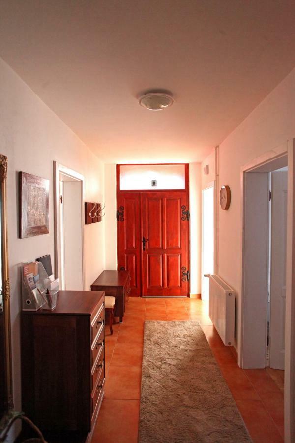 Villa Mons Aureus Popovac Esterno foto